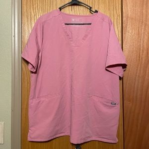 XXL fig scrub top